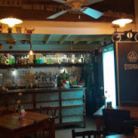 Café Pireneus À l'intérieur