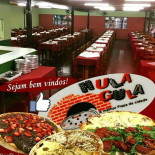 Pizzaria E Hula Gula À l'intérieur