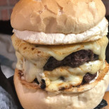 Celso Soares Parrilla Burguer drink