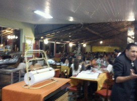 Churrascaria E Pizzaria Moinhos inside