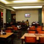 Eli E Pizzaria Dentro