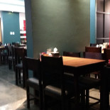 Eli E Pizzaria Dentro