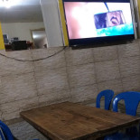 Lamas Dentro