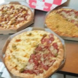 Mega Pizzaria Nourriture
