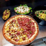 Mega Pizzaria Nourriture