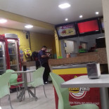 Sidão Burger À l'intérieur