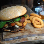 Toro Rosso Meats Nourriture