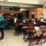 Opera Sushi House Dentro