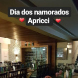 Apricci Dentro