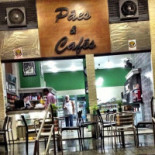 Pães E Cafés Dentro