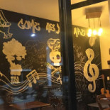 Hop Burger Dentro