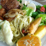 Assadão E Vilbert Comida