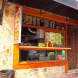 Brasa Vino E Pizzaria (macaé Exterior