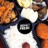 Omoide Sakaba Comida