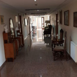 Farabbud À l'intérieur