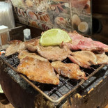 Omoide Sakaba Comida