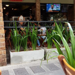 Boi Birra outside