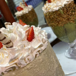 Açaí Prosa Açaí E Sorvete No Sagrada Família Bh Nourriture