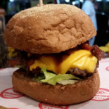 Hamburgueria 88 Comida