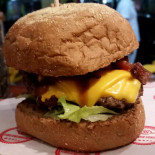 Hamburgueria 88 Comida