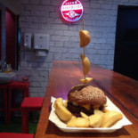 Hamburgueria 88 Comida