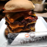Tri Burger Food