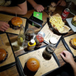 Tri Burger Getränk