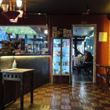 Coffeeholic Dentro