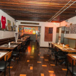 The Burger Map Dentro