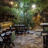 Carlotta Pizzeria (pizzaria) inside