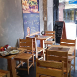 Buburger Dentro