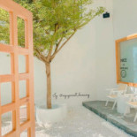 Vai Café Exterior