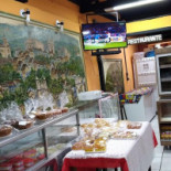 Consola's Pizzaria, E Padaria À l'intérieur