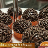 Ana Maria E Café Colonial Bebida