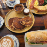 Blum's Kaffee Cafeteria Nourriture