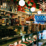 James Lanches À l'intérieur