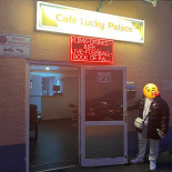 Cake Café Exterior