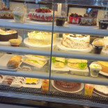 Cafeteria E Lanchonete Da Praca Nourriture