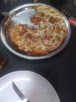 La Romana Pizzaria food