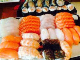 Sushi Mar food