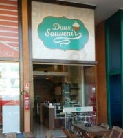 Doux Souvenir Café inside