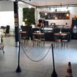 Patio Raiz À l'intérieur