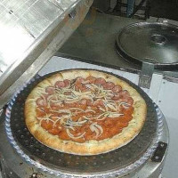 Cardinale Pizzaria food