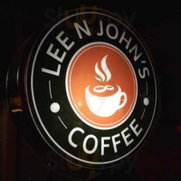 Chen N John's Coffee inside