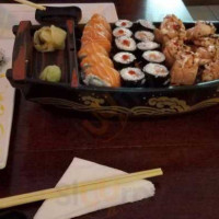 Kin Sushi Bistrô food