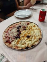 Pizzeria Montini food