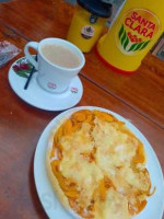 Maniva Café food