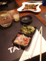 Sushi Taitō inside