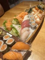 Yotsuia Sushi food