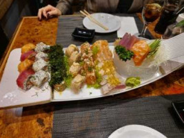 Sushi Hokkai inside